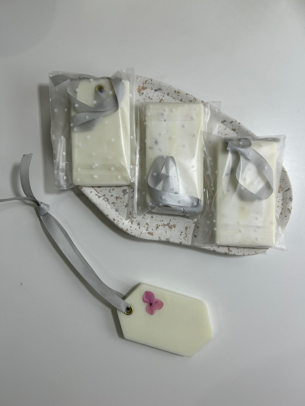 Ambientador de armario con olor a jazmín