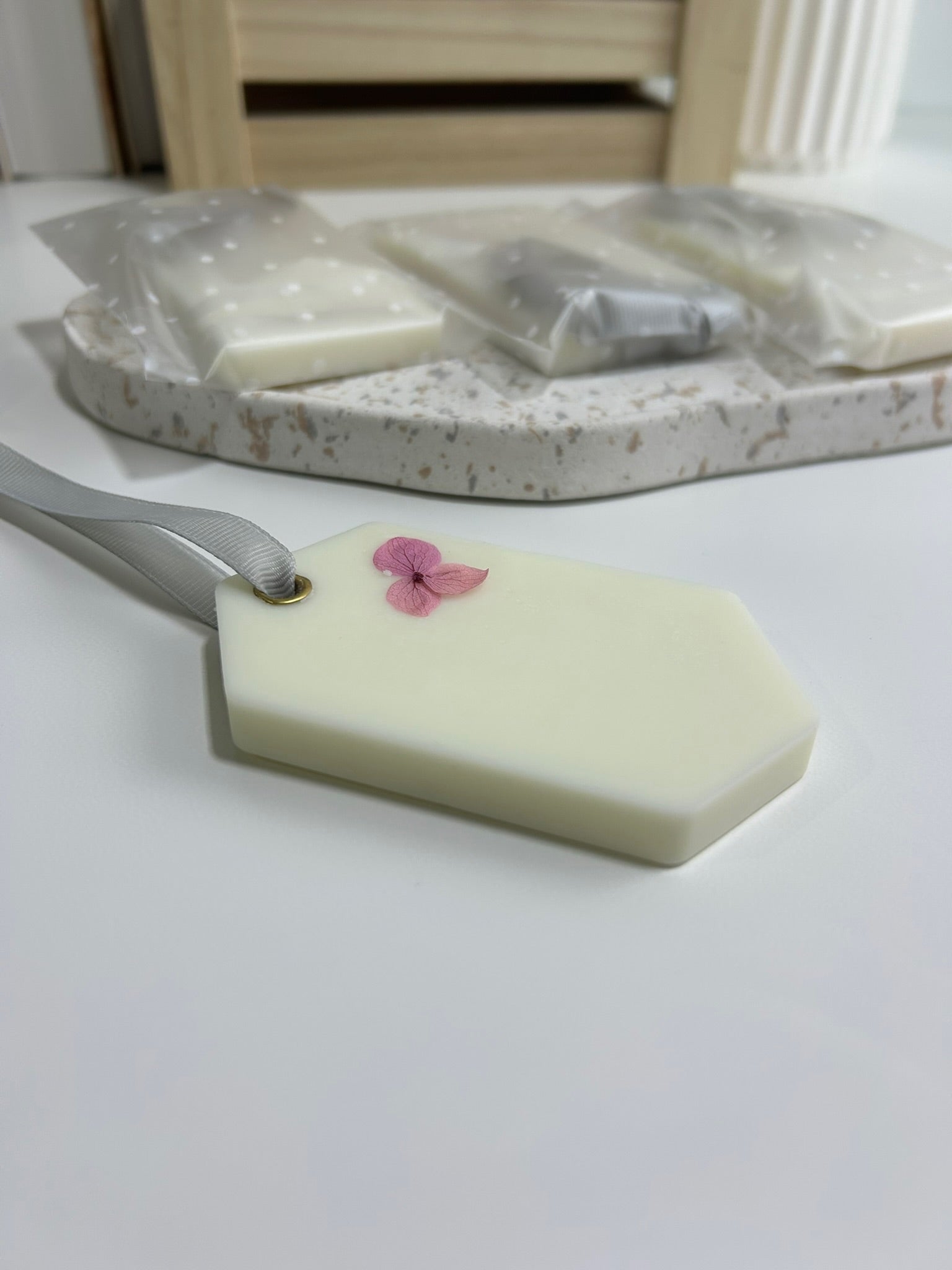 Ambientador de armario con olor a jazmín